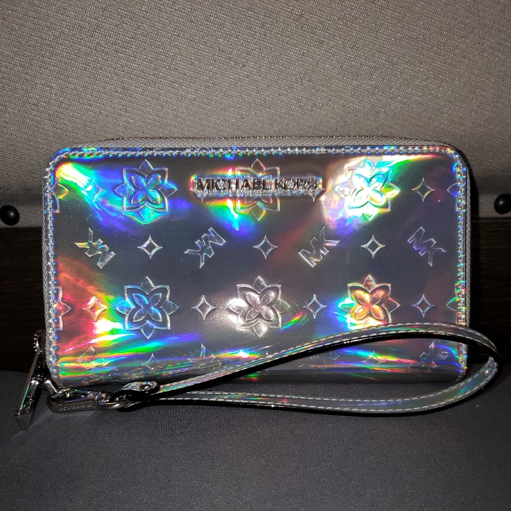 Michael Kors Iridescent wallet